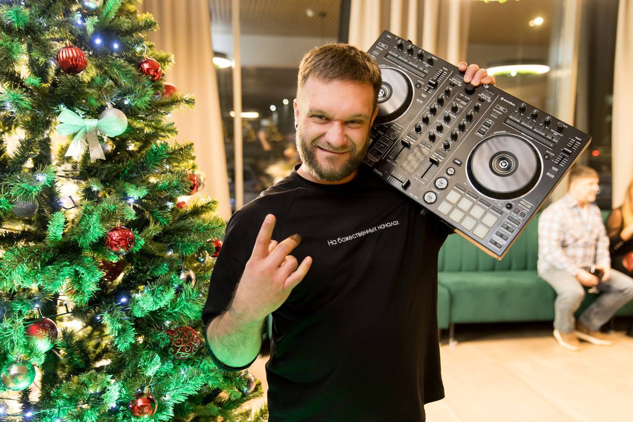 С Pioneer контроллером